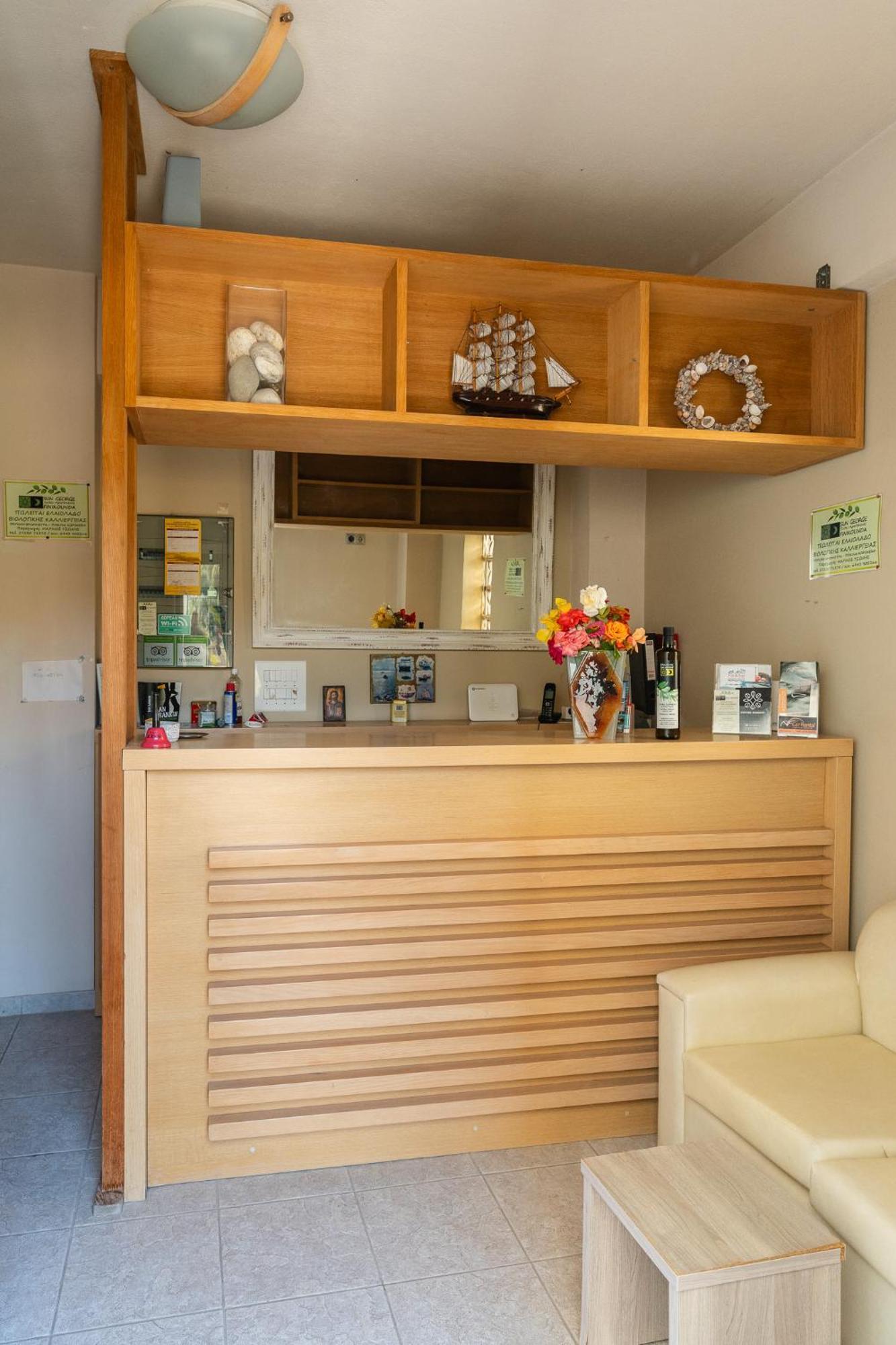 Sun George Aparthotel Финикунда Екстериор снимка