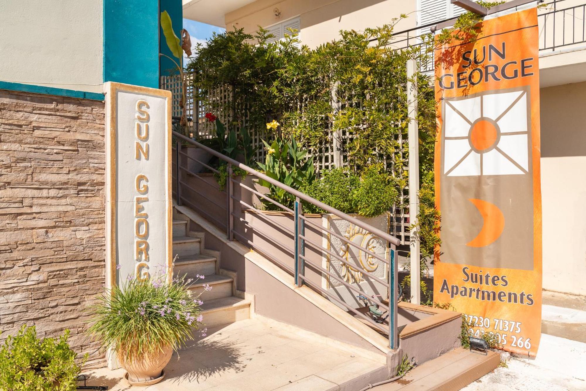 Sun George Aparthotel Финикунда Екстериор снимка