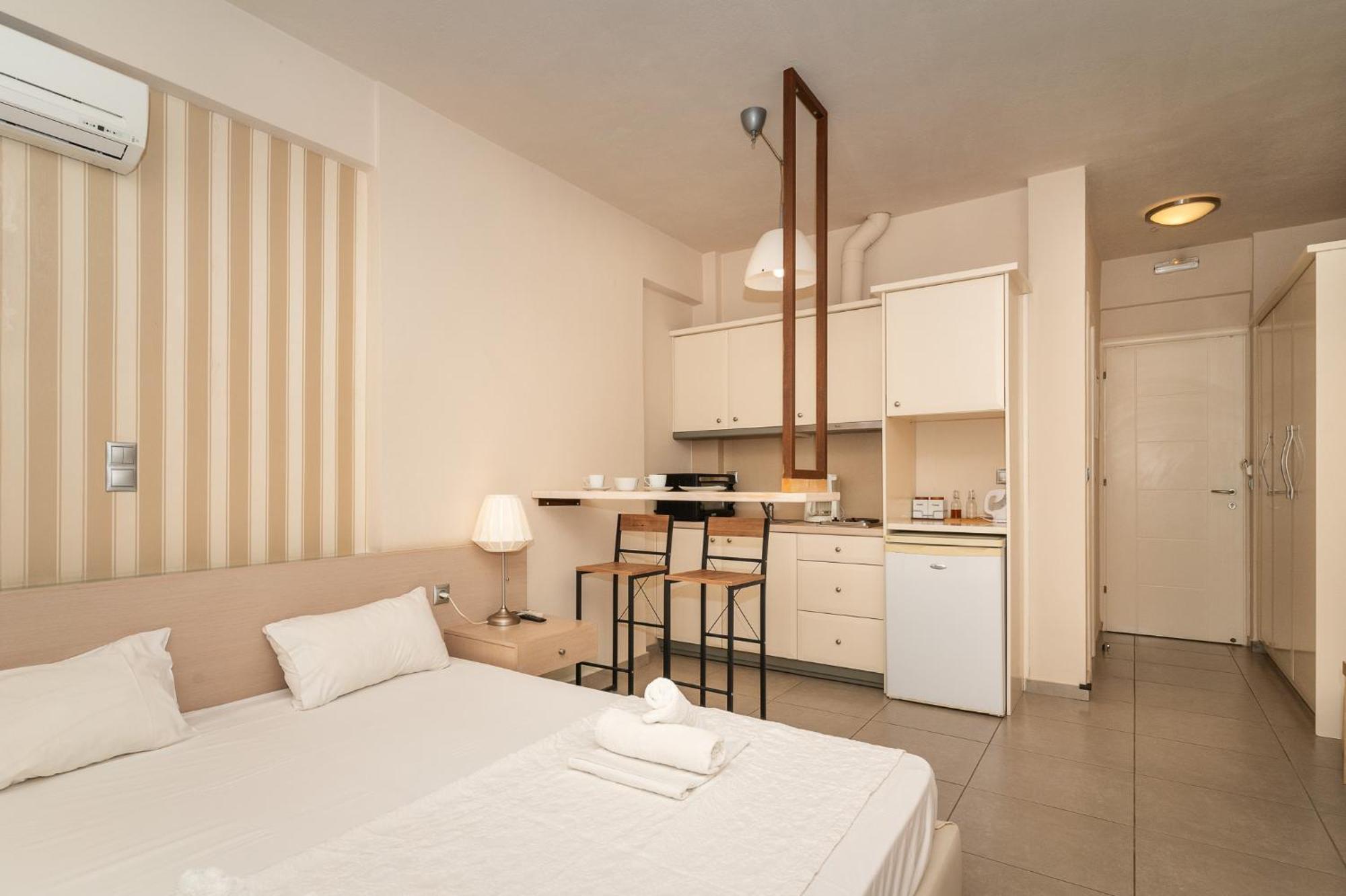 Sun George Aparthotel Финикунда Екстериор снимка
